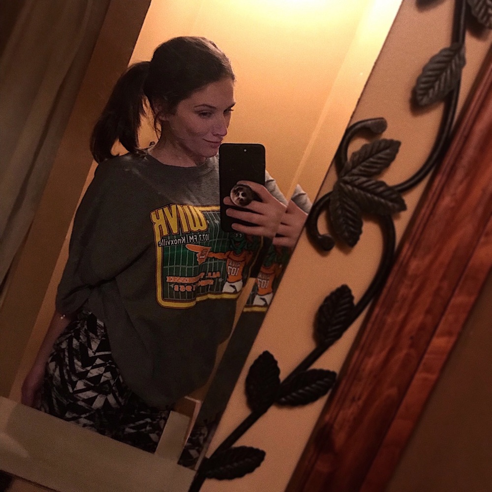 Meet your Posher, Nikki! 🖤 xx